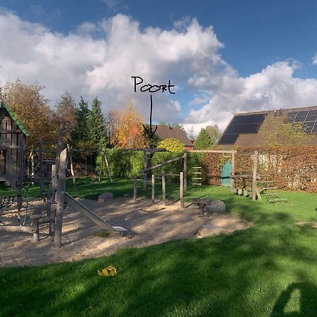 Vakantiehuis Op Villapark Oesterbaai Aan Zee , Met Speeltuin Grenzend Aan De Tuin Wemeldinge Ngoại thất bức ảnh