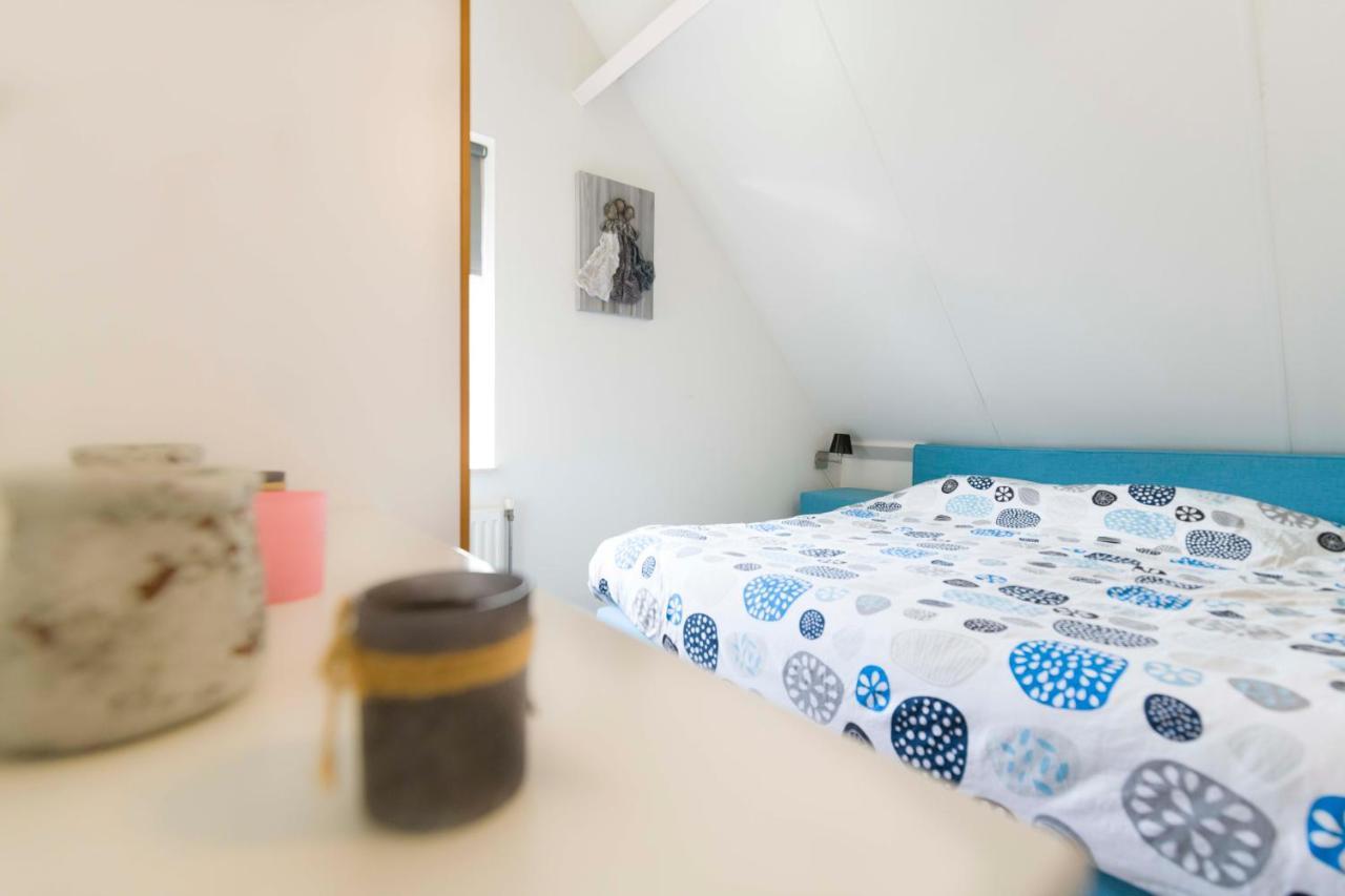 Vakantiehuis Op Villapark Oesterbaai Aan Zee , Met Speeltuin Grenzend Aan De Tuin Wemeldinge Ngoại thất bức ảnh