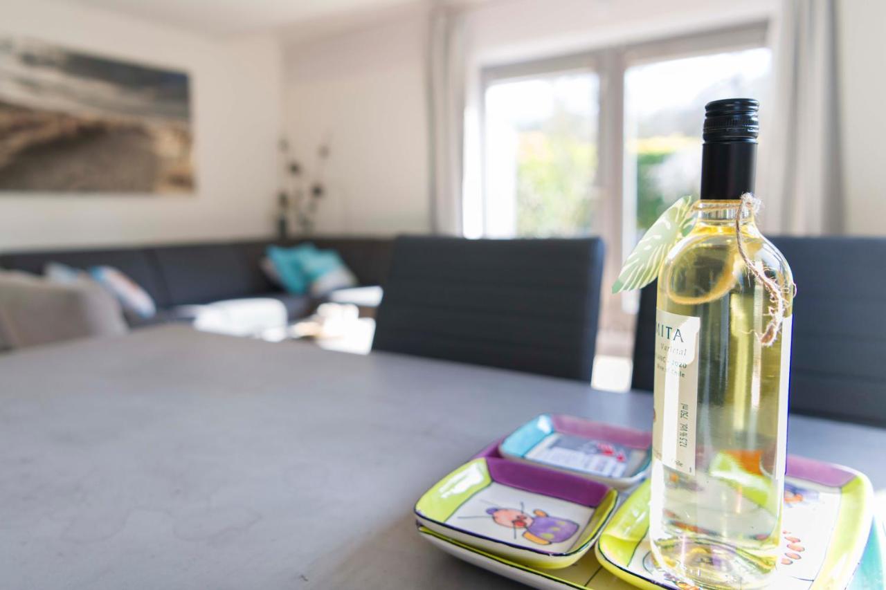 Vakantiehuis Op Villapark Oesterbaai Aan Zee , Met Speeltuin Grenzend Aan De Tuin Wemeldinge Ngoại thất bức ảnh