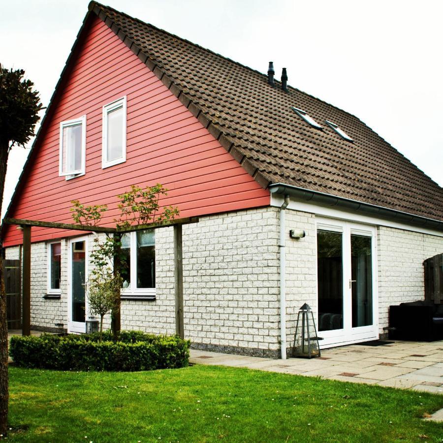 Vakantiehuis Op Villapark Oesterbaai Aan Zee , Met Speeltuin Grenzend Aan De Tuin Wemeldinge Ngoại thất bức ảnh